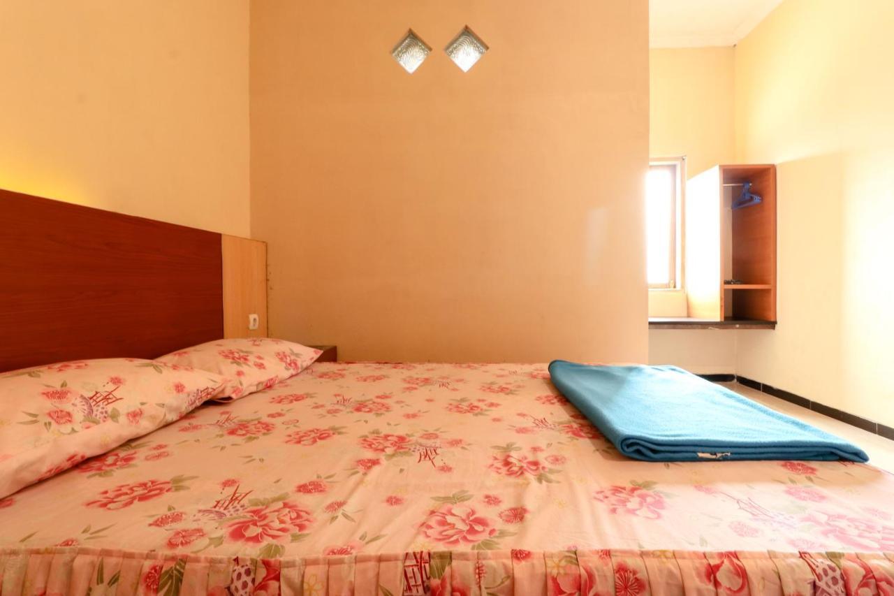The Joglo Family Hotel Magelang Exterior photo